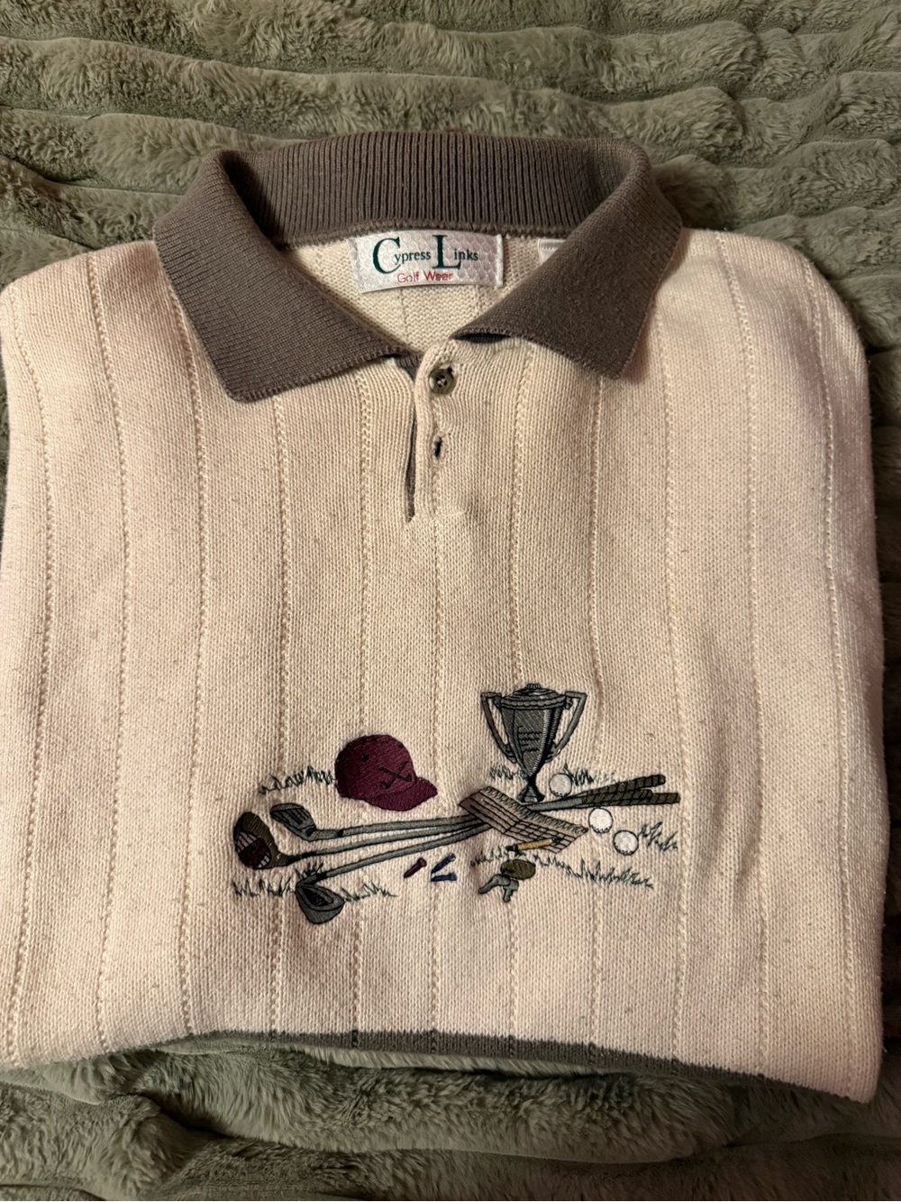 Vintage Cypress Links Men's Golf Sweater with Brown Collar
